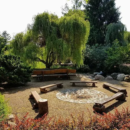 Doppelzimmer - Monteurswohnung - Arbeiterwohnung 4-8 Personen *